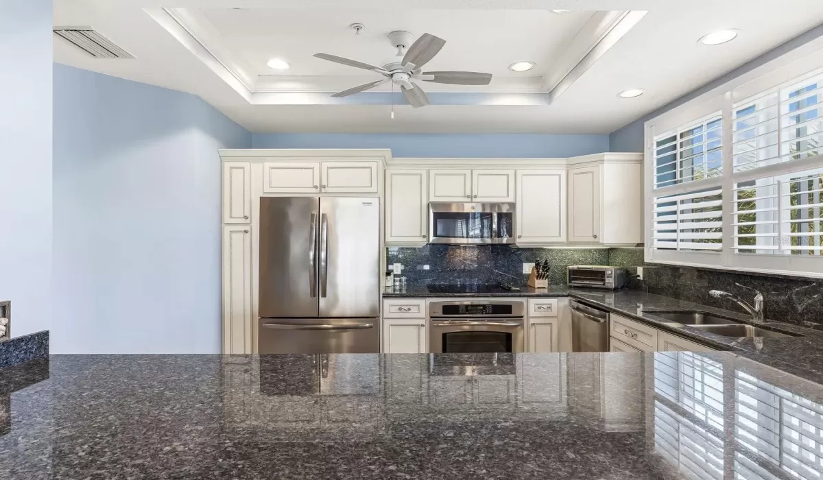 3 Bedrooms Bedrooms, 0 ,2 BathroomsBathrooms,Residential,Pending,0,D6146999