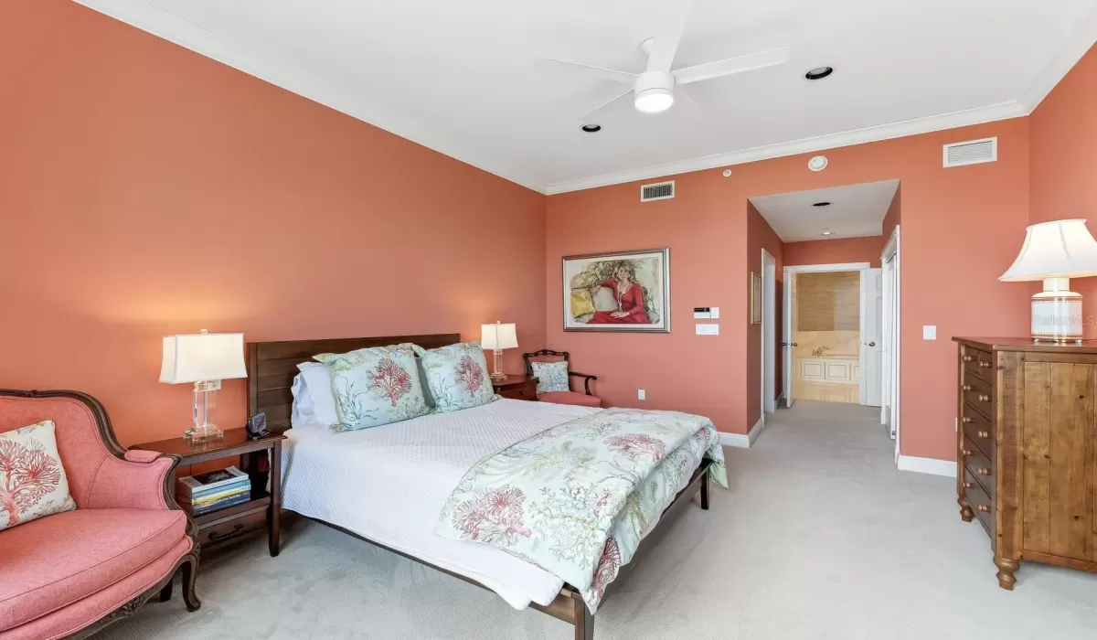 3 Bedrooms Bedrooms, 0 ,2 BathroomsBathrooms,Residential,Pending,0,D6146999