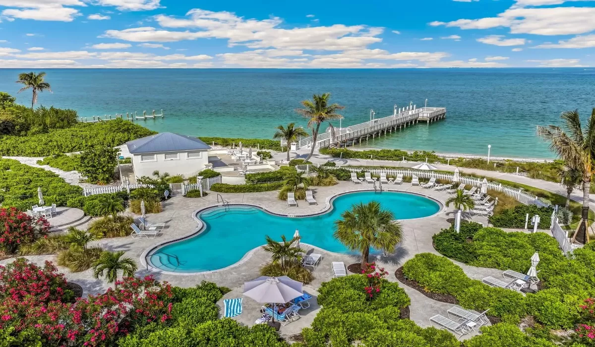 3 Bedrooms Bedrooms, 0 ,2 BathroomsBathrooms,Residential,Pending,0,D6146999