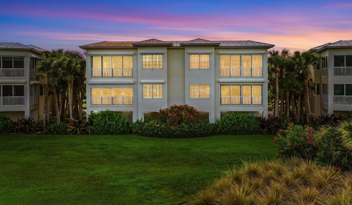 3 Bedrooms Bedrooms, 0 ,2 BathroomsBathrooms,Residential,Pending,0,D6146999