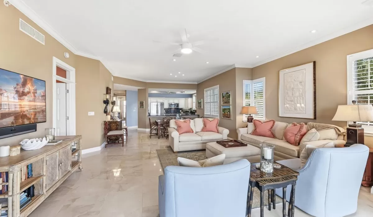 3 Bedrooms Bedrooms, 0 ,2 BathroomsBathrooms,Residential,Pending,0,D6146999