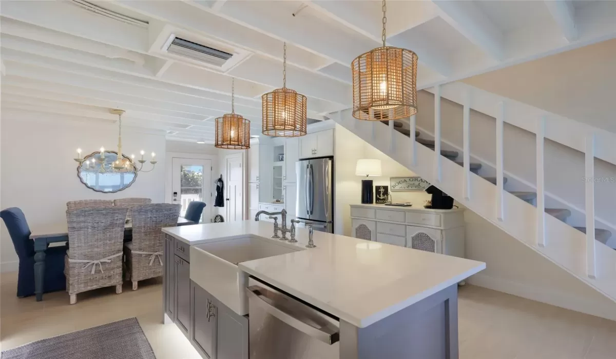 2 Bedrooms Bedrooms, 0 ,2 BathroomsBathrooms,Residential,For Sale,0,D6147048