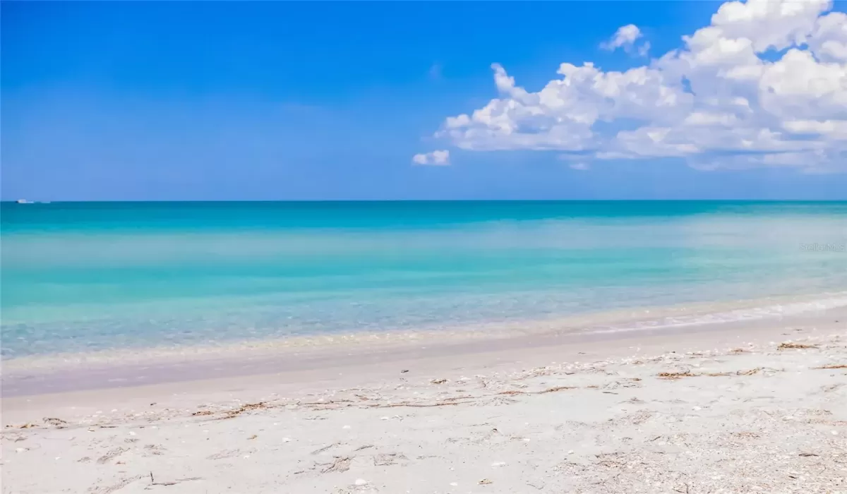 2 Bedrooms Bedrooms, 0 ,2 BathroomsBathrooms,Residential,For Sale,0,D6147048