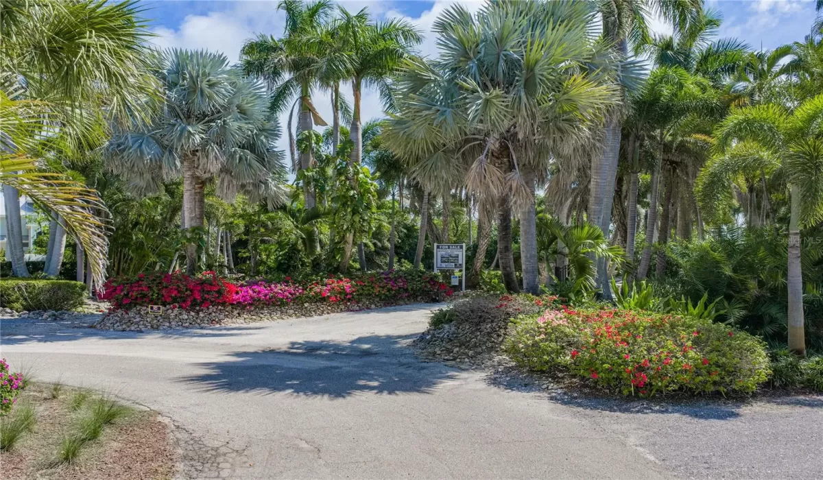 0 , 0 ,0,Land,For Sale,0,D6147090