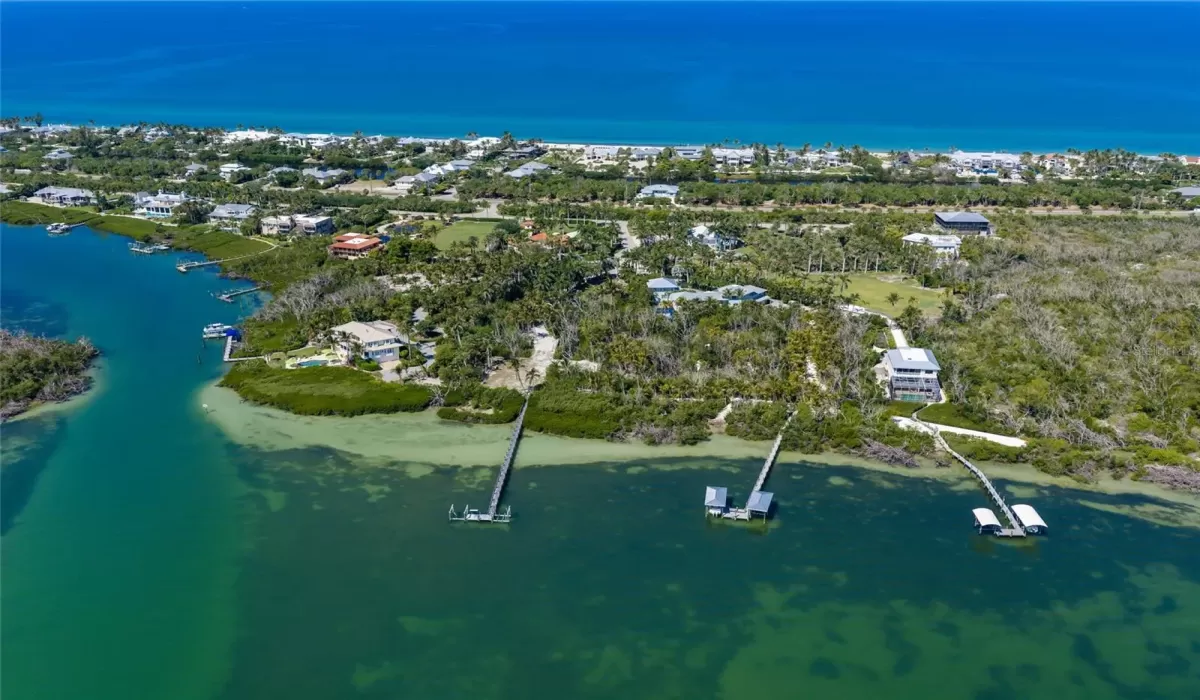 0 , 0 ,0,Land,For Sale,0,D6147090