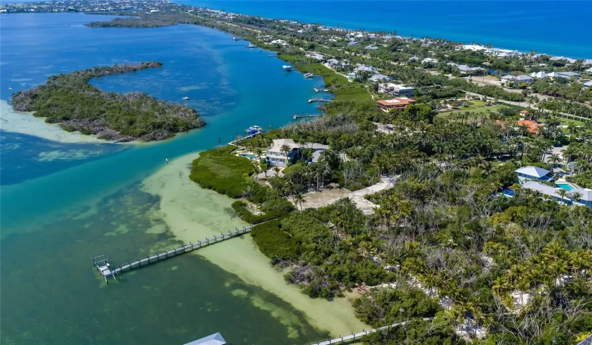 0 , 0 ,0,Land,For Sale,0,D6147090