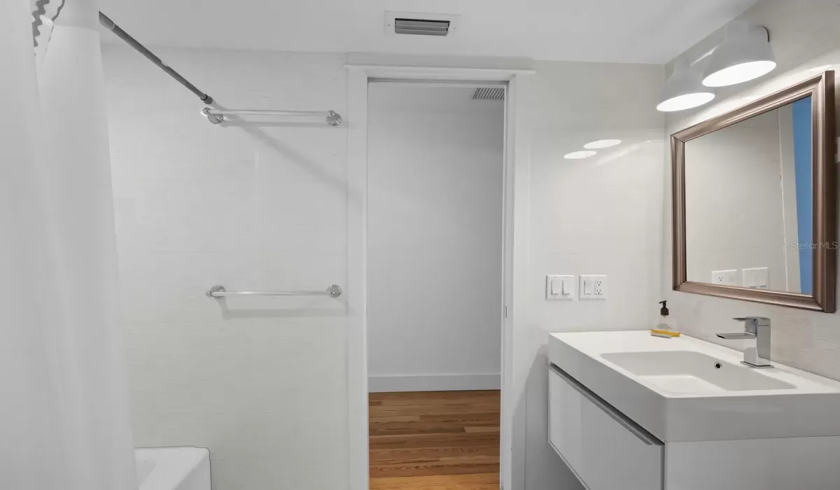 2 Bedrooms Bedrooms, 0 ,2 BathroomsBathrooms,Residential,For Sale,0,TB8502017