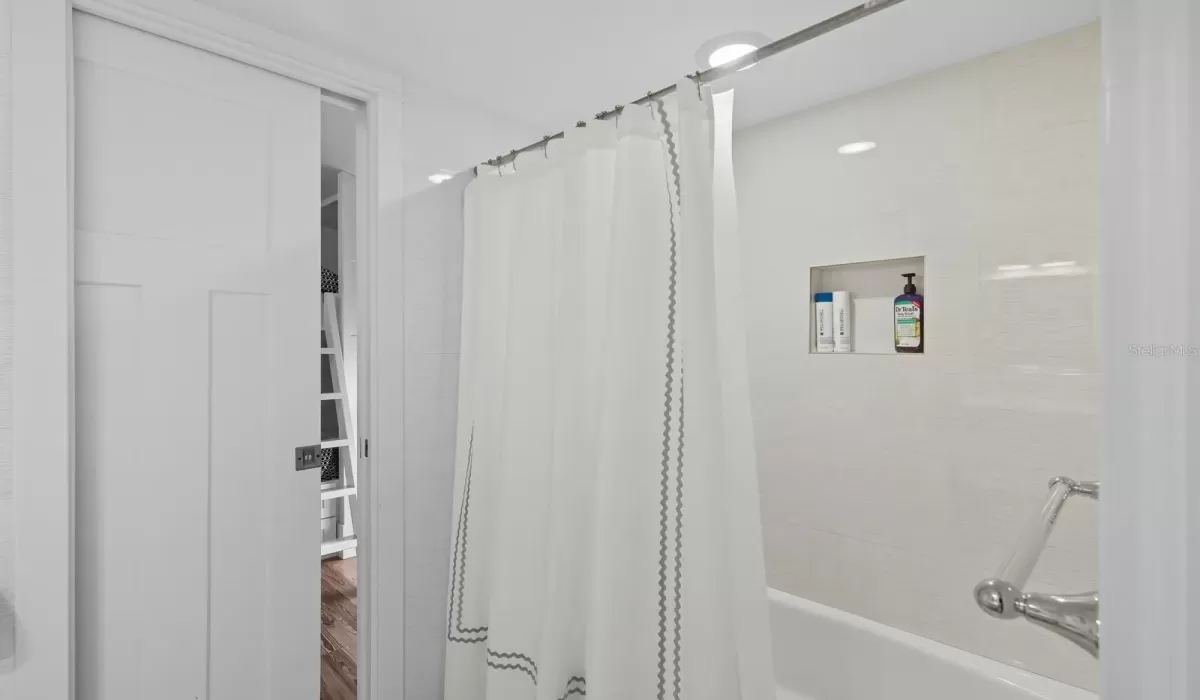 2 Bedrooms Bedrooms, 0 ,2 BathroomsBathrooms,Residential,For Sale,0,TB8502017