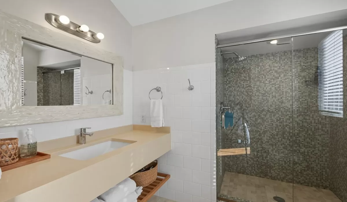 2 Bedrooms Bedrooms, 0 ,2 BathroomsBathrooms,Residential,For Sale,0,TB8502017