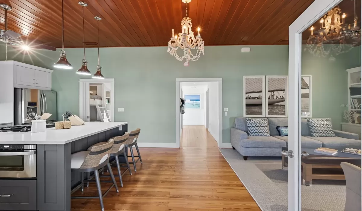 2 Bedrooms Bedrooms, 0 ,2 BathroomsBathrooms,Residential,For Sale,0,TB8502017