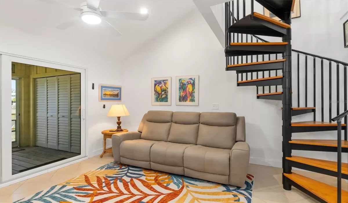 2 Bedrooms Bedrooms, 0 ,2 BathroomsBathrooms,Residential Lease,For Sale,0,D6147132