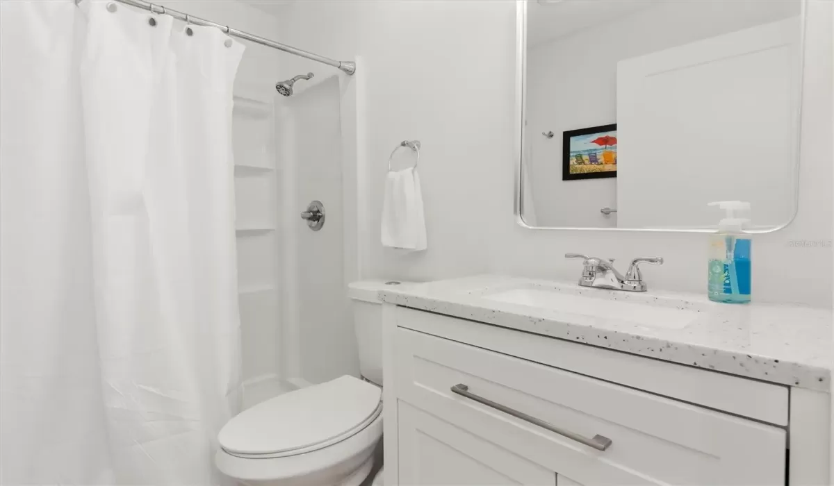 2 Bedrooms Bedrooms, 0 ,2 BathroomsBathrooms,Residential Lease,For Sale,0,D6147132