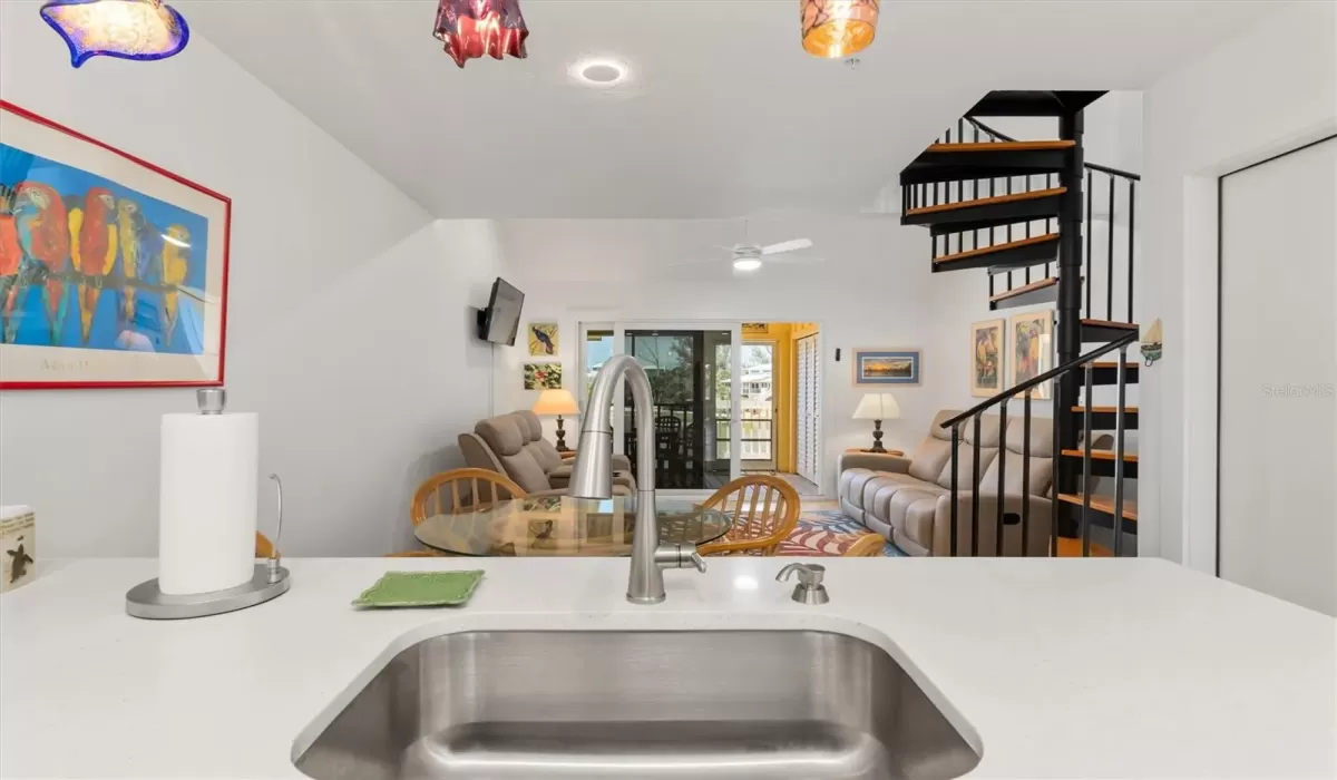 2 Bedrooms Bedrooms, 0 ,2 BathroomsBathrooms,Residential Lease,For Sale,0,D6147132