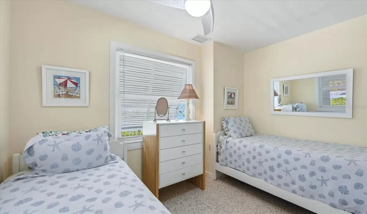 0 , 0 ,0,Land,For Sale,0,D6147241