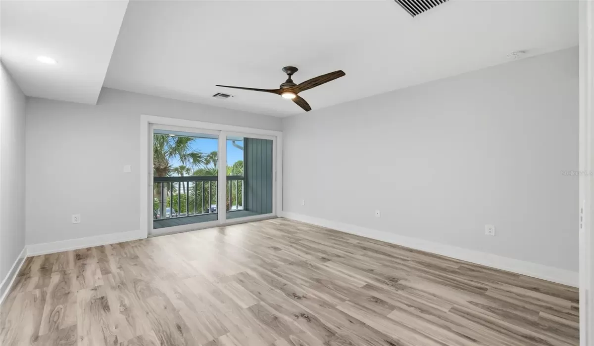 3 Bedrooms Bedrooms, 0 ,3 BathroomsBathrooms,Residential,For Sale,0,D6146964