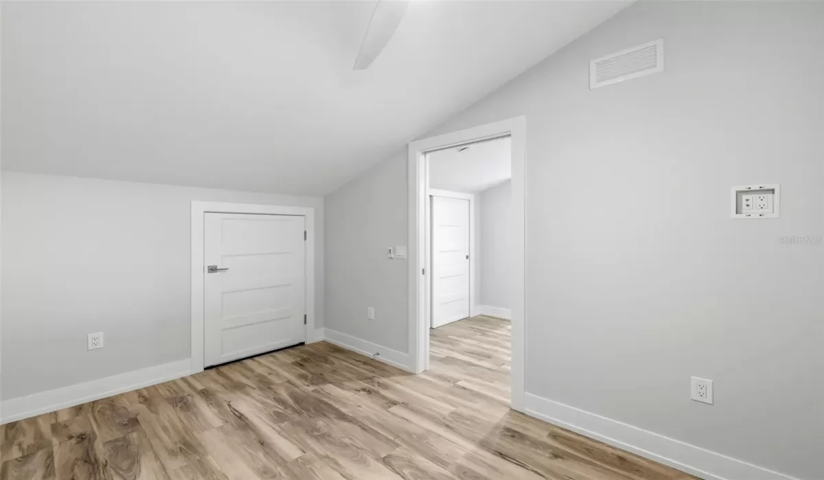 3 Bedrooms Bedrooms, 0 ,3 BathroomsBathrooms,Residential,For Sale,0,D6146964
