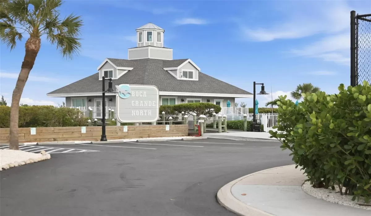 3 Bedrooms Bedrooms, 0 ,3 BathroomsBathrooms,Residential,For Sale,0,D6146964