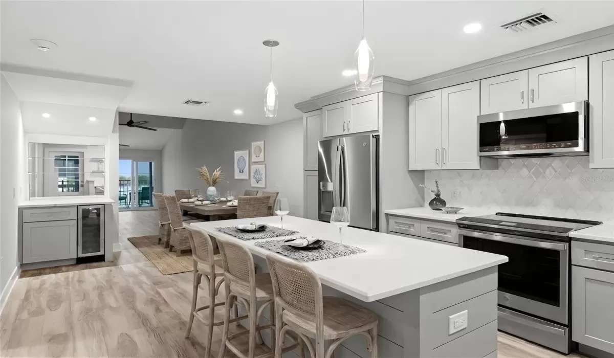 Kitchen/Bar/Dining Room