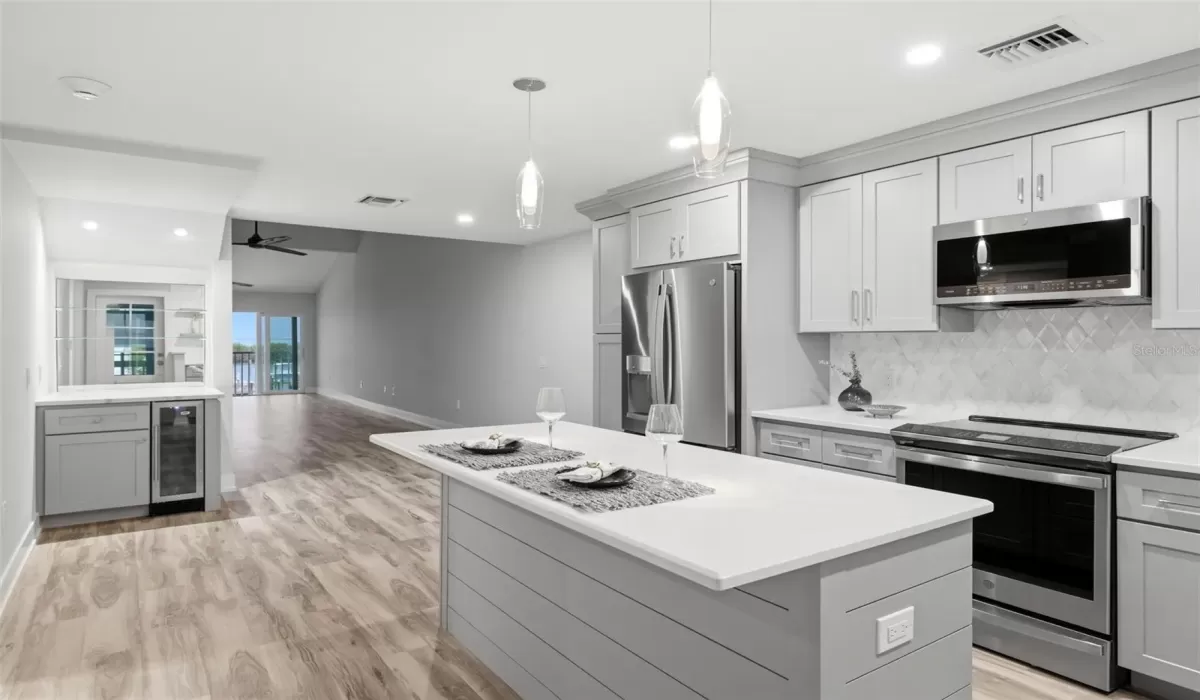 3 Bedrooms Bedrooms, 0 ,3 BathroomsBathrooms,Residential,For Sale,0,D6146964