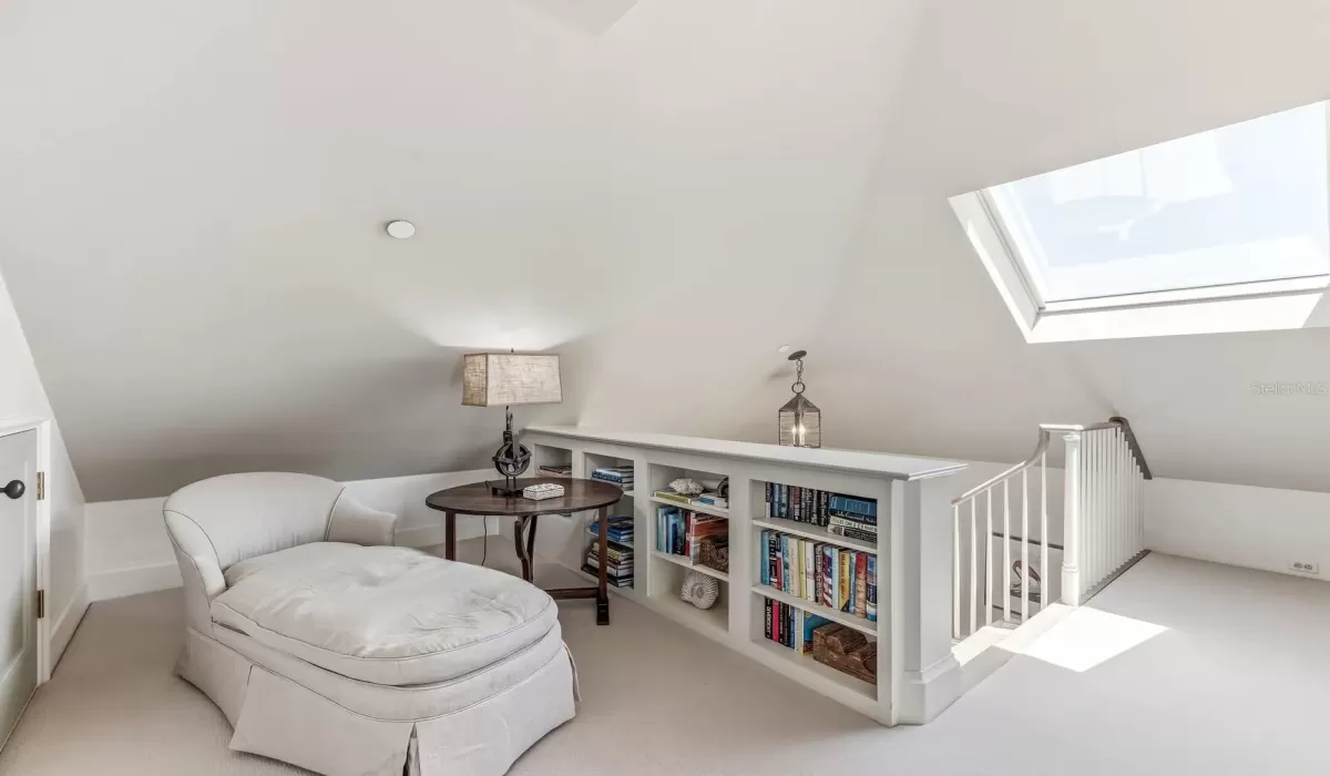 3 Bedrooms Bedrooms, 0 ,3 BathroomsBathrooms,Residential,Pending,0,D6147192