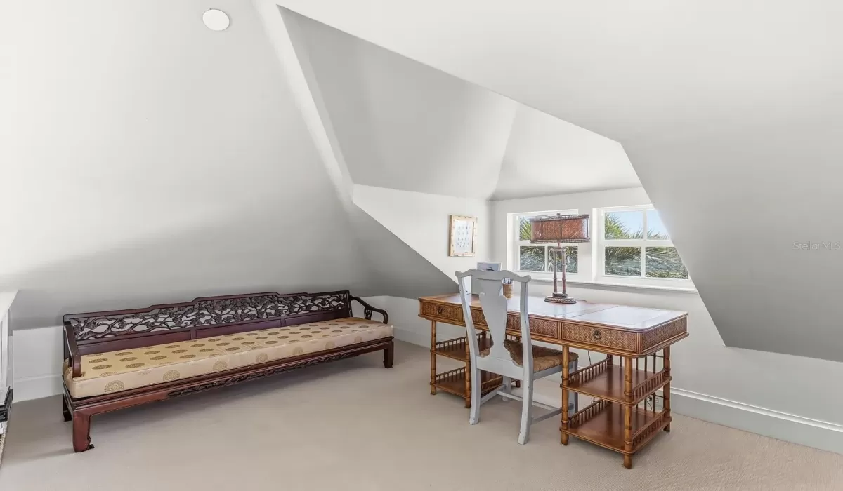 3 Bedrooms Bedrooms, 0 ,3 BathroomsBathrooms,Residential,Pending,0,D6147192
