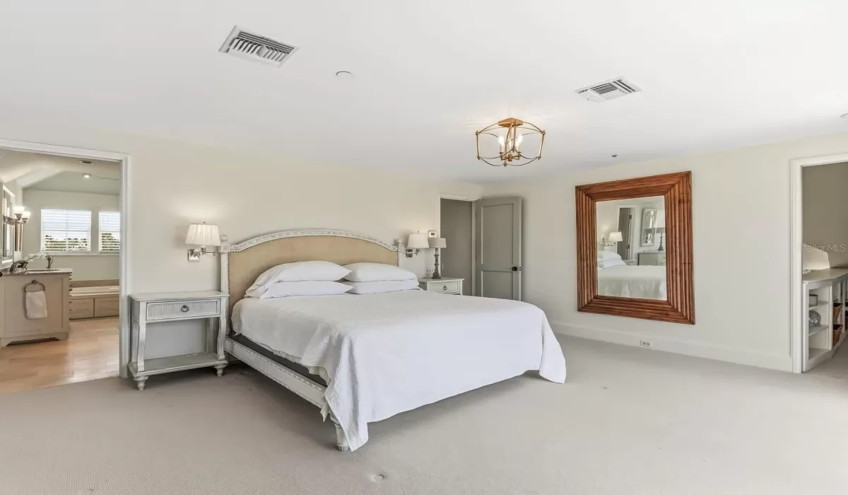 3 Bedrooms Bedrooms, 0 ,3 BathroomsBathrooms,Residential,Pending,0,D6147192
