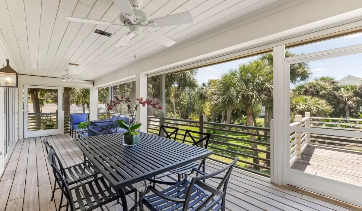 3 Bedrooms Bedrooms, 0 ,3 BathroomsBathrooms,Residential,Pending,0,D6147192