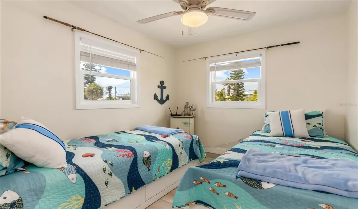 3 Bedrooms Bedrooms, 0 ,1 BathroomBathrooms,Residential Lease,For Sale,0,D6147273
