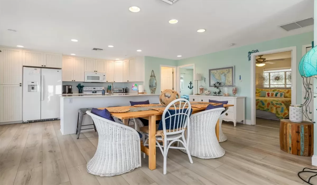 3 Bedrooms Bedrooms, 0 ,1 BathroomBathrooms,Residential Lease,For Sale,0,D6147273