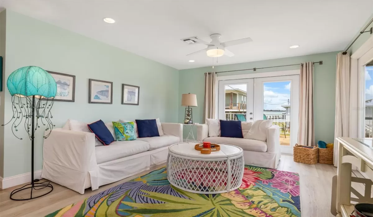 3 Bedrooms Bedrooms, 0 ,1 BathroomBathrooms,Residential Lease,For Sale,0,D6147273