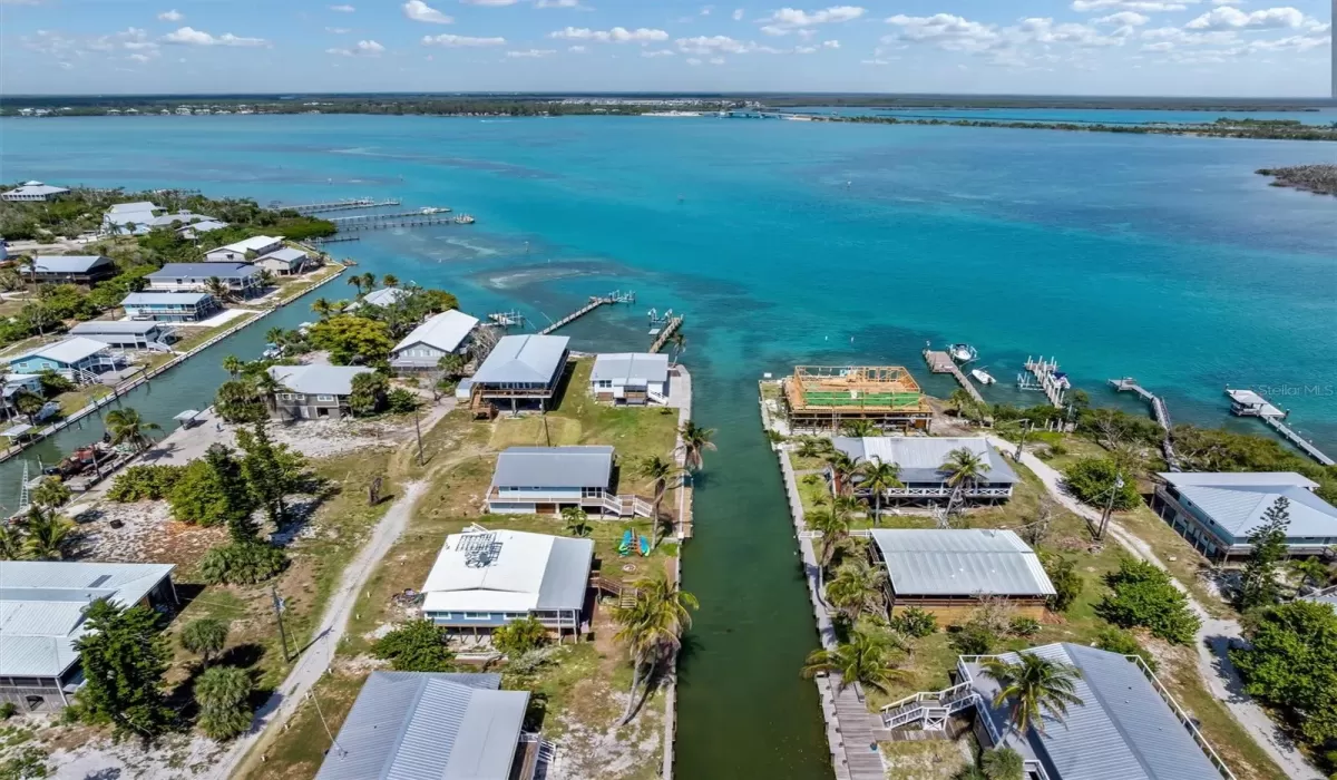 3 Bedrooms Bedrooms, 0 ,1 BathroomBathrooms,Residential Lease,For Sale,0,D6147273