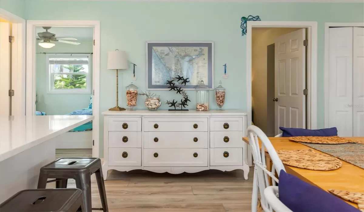 3 Bedrooms Bedrooms, 0 ,1 BathroomBathrooms,Residential Lease,For Sale,0,D6147273