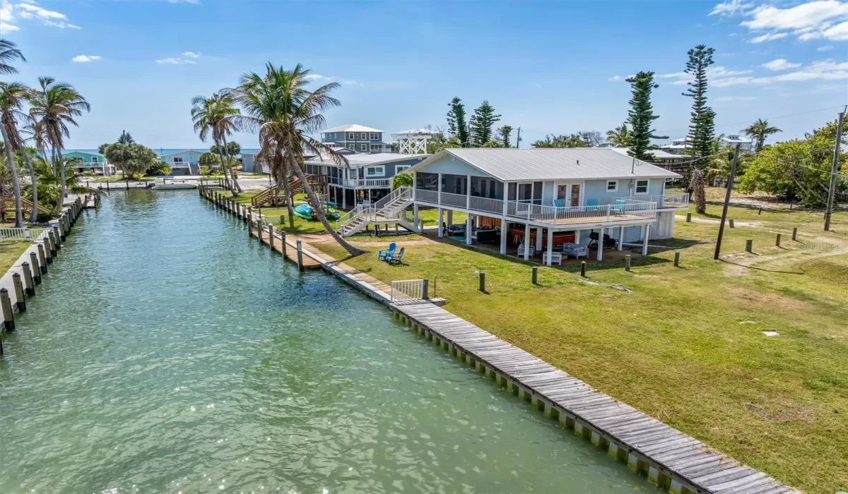 3 Bedrooms Bedrooms, 0 ,1 BathroomBathrooms,Residential Lease,For Sale,0,D6147273