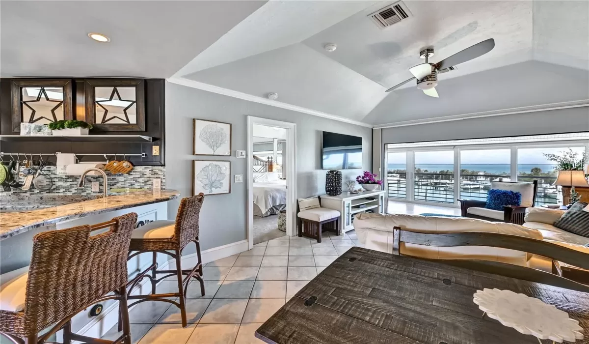 2 Bedrooms Bedrooms, 0 ,2 BathroomsBathrooms,Residential,For Sale,0,TB8501126
