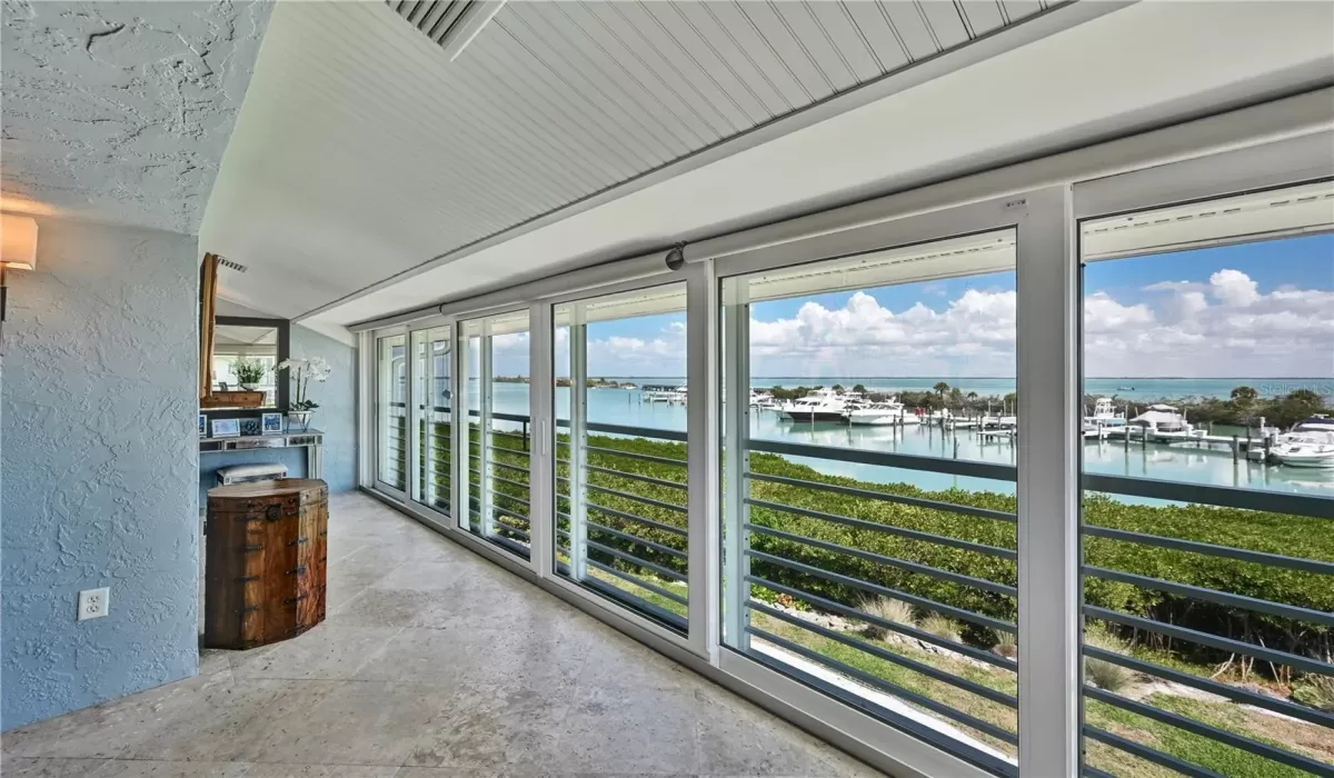 2 Bedrooms Bedrooms, 0 ,2 BathroomsBathrooms,Residential,For Sale,0,TB8501126