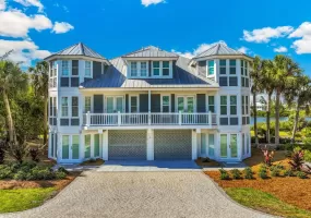 5 Bedrooms Bedrooms, 0 ,6 BathroomsBathrooms,Residential,For Sale,0,D6147259